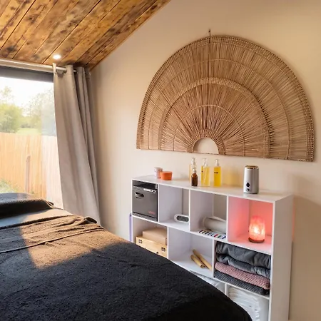 Confortable Avec Jardin Pres De Chazemais